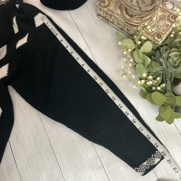 Vintage 80’s Blue Morgan Floral Sweater - Picture 7 of 9